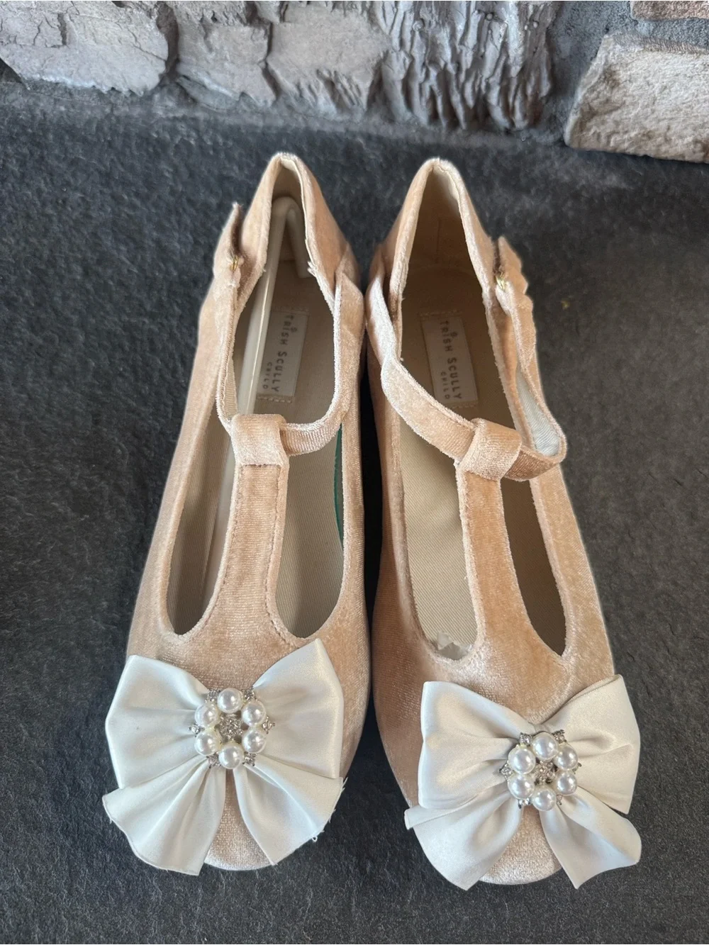 Trish Scully Girls Beige Velvet Bow Dress Shoes with Pearl Accent